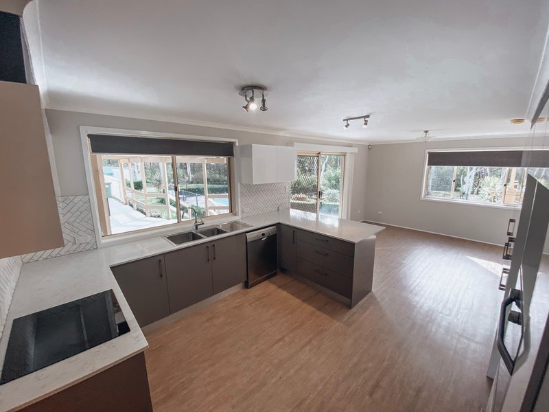 Photo - 10 Simmons Close, Wyee Point NSW 2259 - Image 4