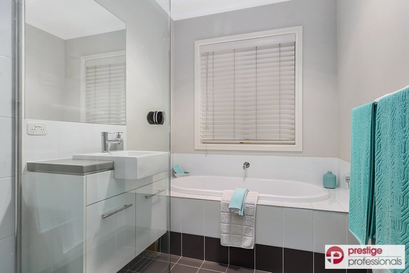 Photo - 10 Sims Street, Moorebank NSW 2170 - Image 9