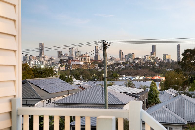 Photo - 10 Sixth Avenue, Windsor QLD 4030 - Image 3