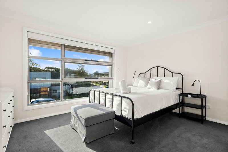 Photo - 10 Skiff Place, Shell Cove NSW 2529 - Image 7