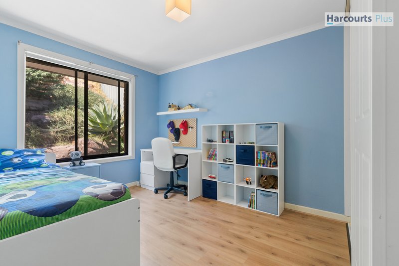 Photo - 10 Skipper Close, Hallett Cove SA 5158 - Image 12