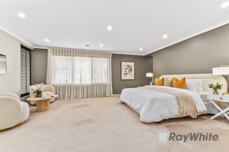 Photo - 10 Skyline Way, Berwick VIC 3806 - Image 13