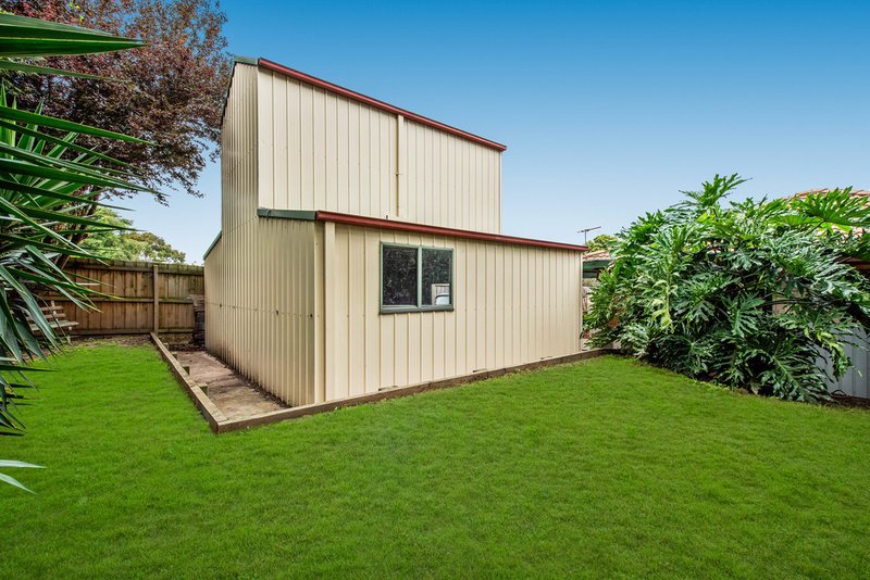 Photo - 10 Smethurst Avenue, Pakenham VIC 3810 - Image 7