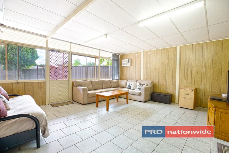 Photo - 10 Snowden Street, Jamisontown NSW 2750 - Image 6