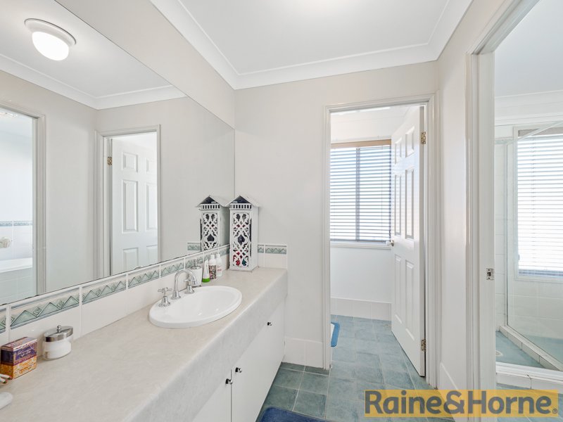 Photo - 10 Softwood Avenue, Beaumont Hills NSW 2155 - Image 10