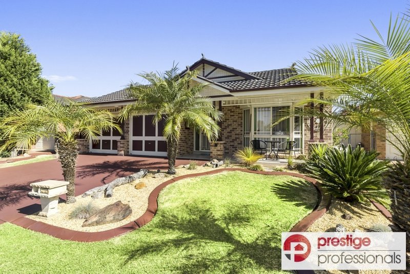 10 Somercotes Court, Wattle Grove NSW 2173