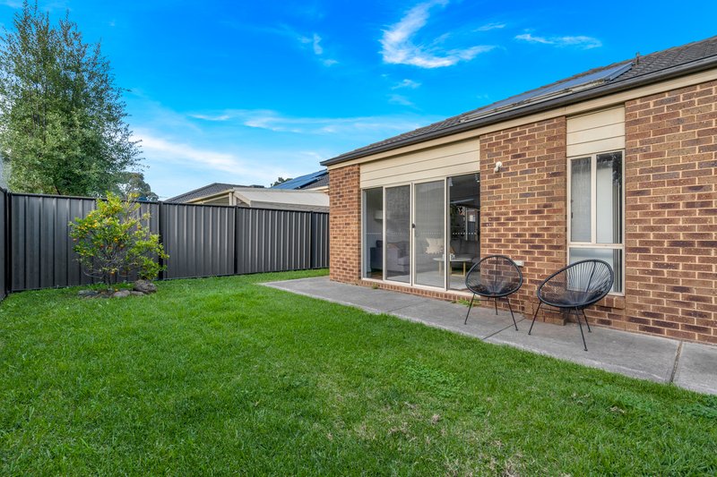 Photo - 10 Somersby Road, Craigieburn VIC 3064 - Image 11