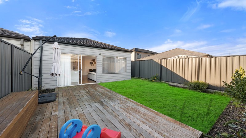 Photo - 10 Sona Street, Craigieburn VIC 3064 - Image 16