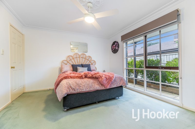 Photo - 10 South Anderson Court, Cranbourne VIC 3977 - Image 10