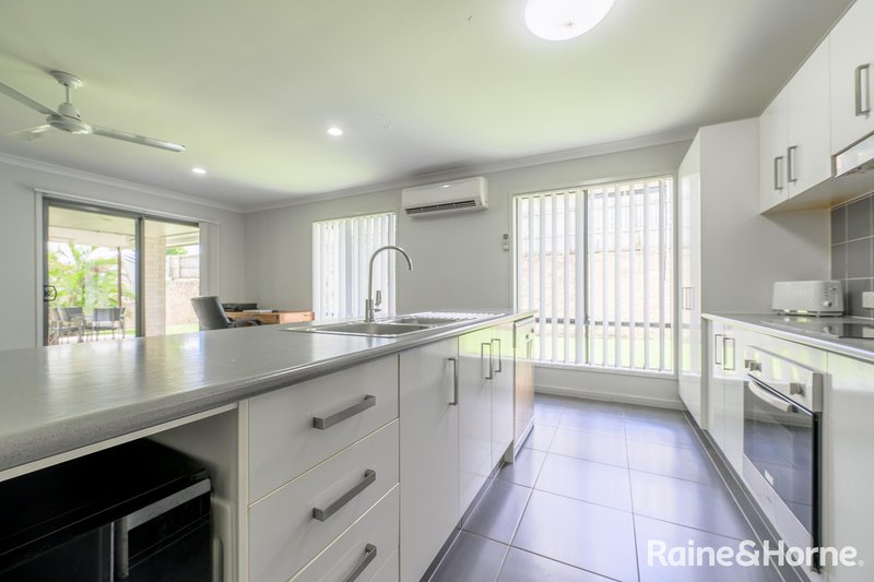 Photo - 10 Southern Cross Close, Telina QLD 4680 - Image 3