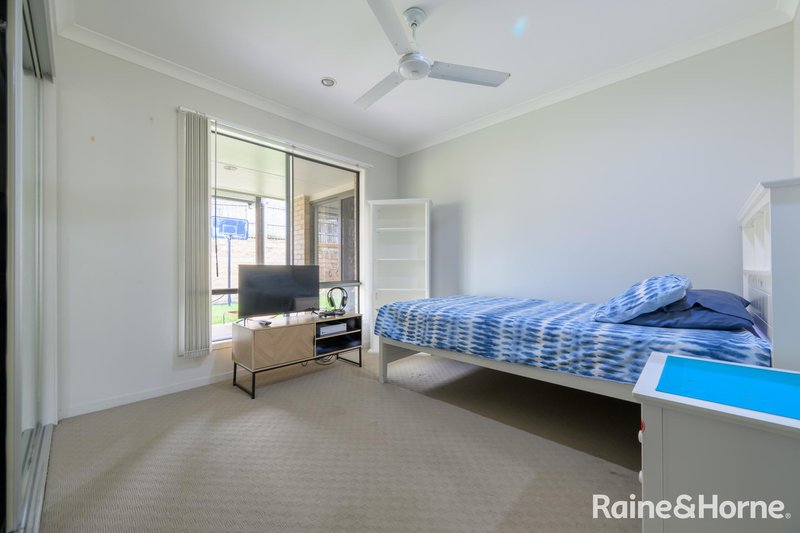 Photo - 10 Southern Cross Close, Telina QLD 4680 - Image 10