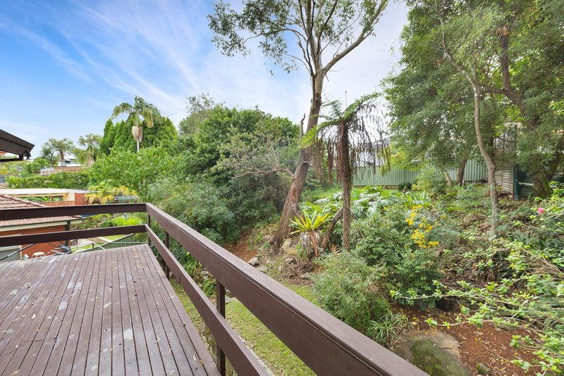 Photo - 10 Spalding Crescent, Hurstville Grove NSW 2220 - Image 6