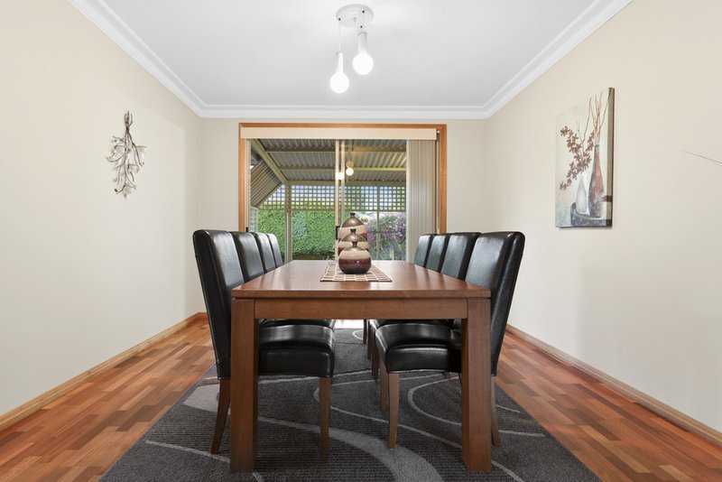 Photo - 10 Spaniel Court, Mill Park VIC 3082 - Image 10