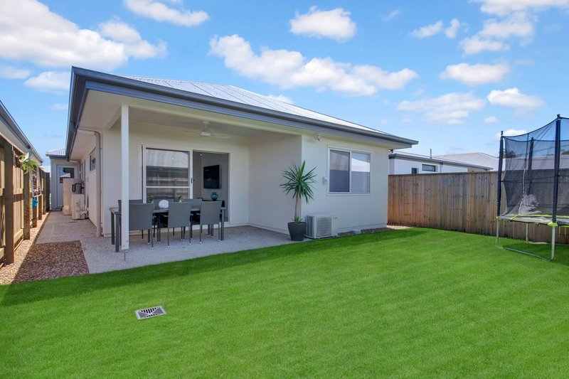 Photo - 10 Spinifex Street, Palmview QLD 4553 - Image 6