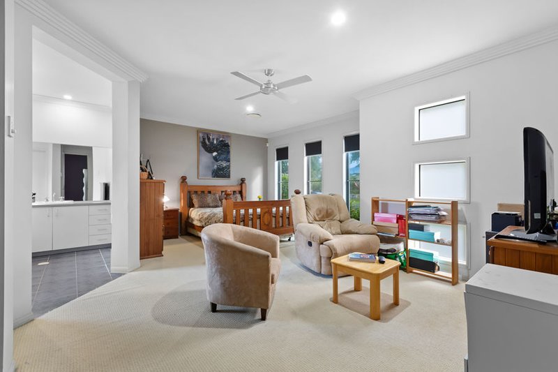 Photo - 10 Spur Court, Narangba QLD 4504 - Image 7