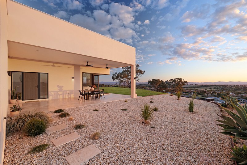 Photo - 10 Spur Wing Close, Tamworth NSW 2340 - Image 26