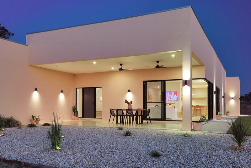 Photo - 10 Spur Wing Close, Tamworth NSW 2340 - Image 28