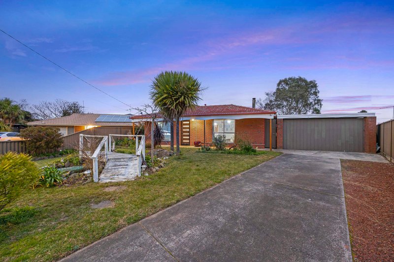 Photo - 10 St Georges Court, Sebastopol VIC 3356 - Image 2