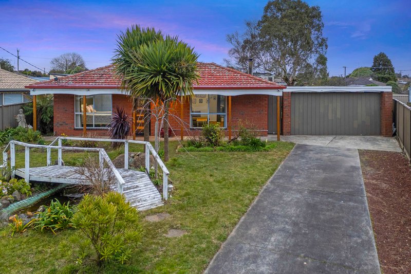 Photo - 10 St Georges Court, Sebastopol VIC 3356 - Image 3