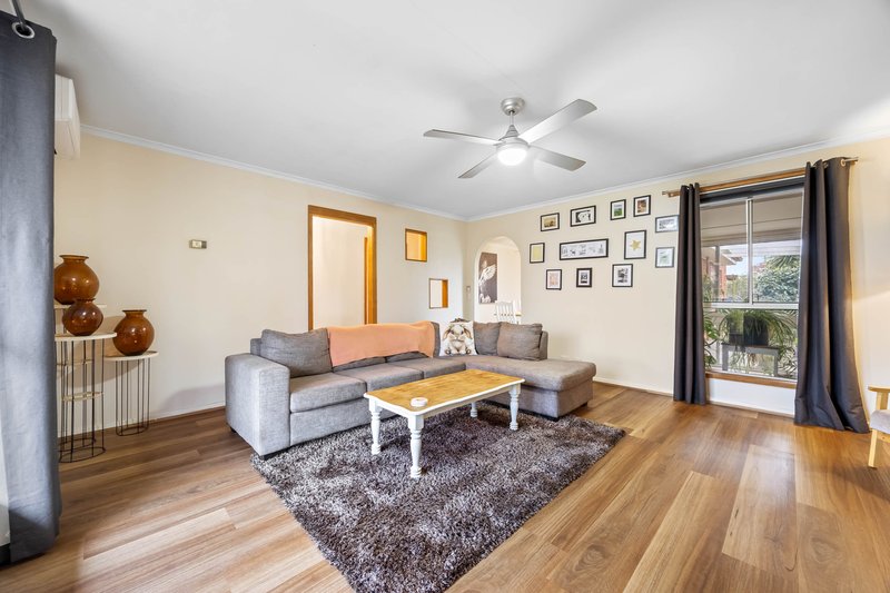 Photo - 10 St Georges Court, Sebastopol VIC 3356 - Image 8