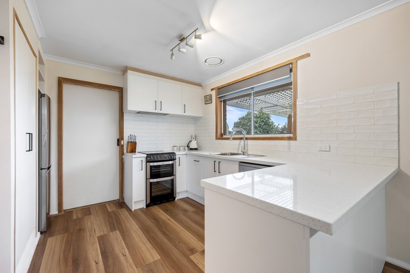 Photo - 10 St Georges Court, Sebastopol VIC 3356 - Image 14
