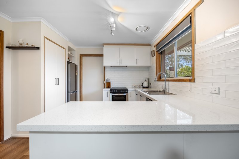 Photo - 10 St Georges Court, Sebastopol VIC 3356 - Image 16