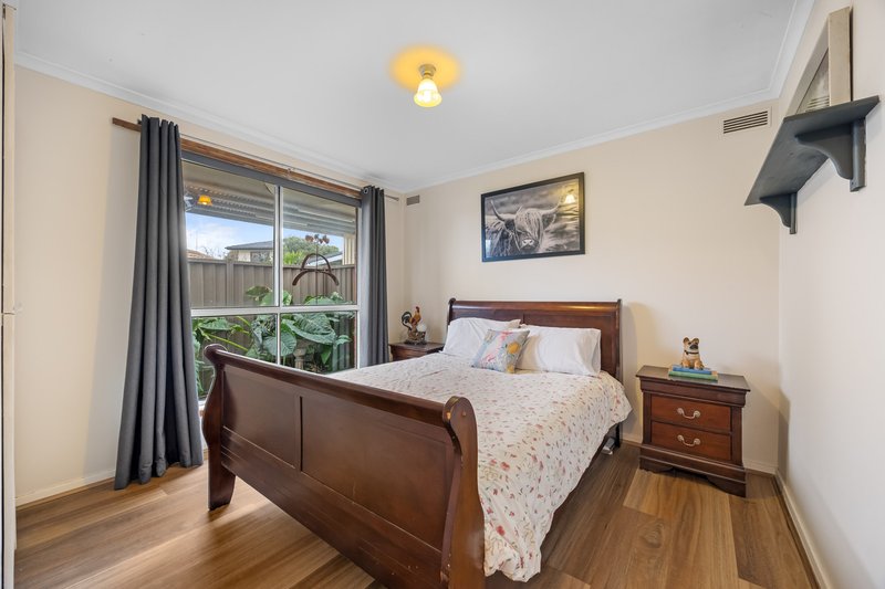 Photo - 10 St Georges Court, Sebastopol VIC 3356 - Image 18