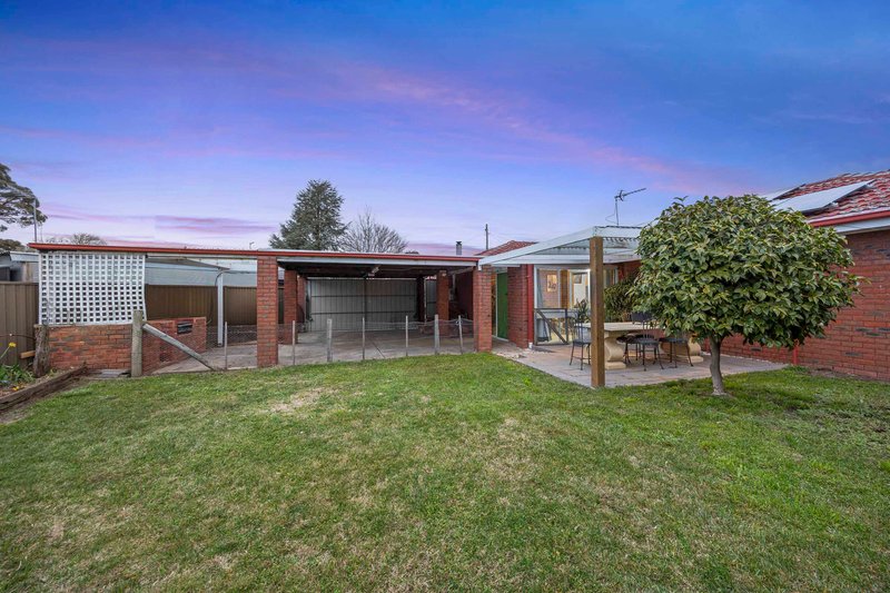 Photo - 10 St Georges Court, Sebastopol VIC 3356 - Image 28