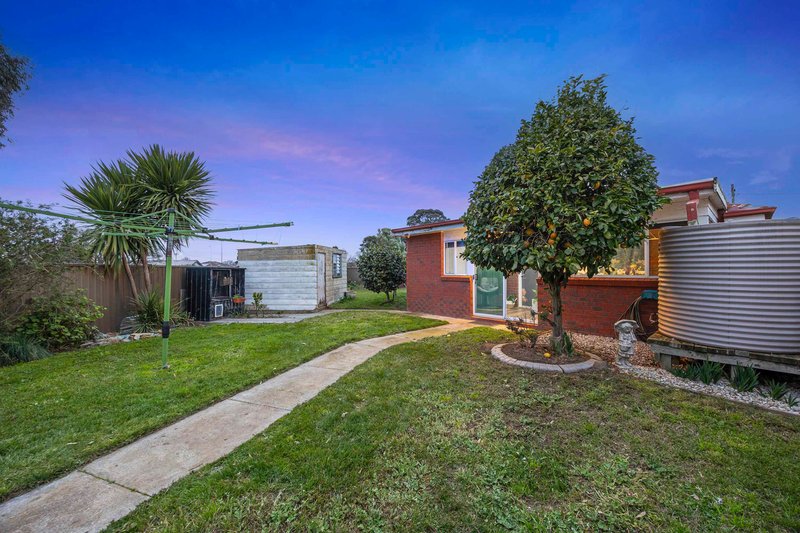 Photo - 10 St Georges Court, Sebastopol VIC 3356 - Image 31