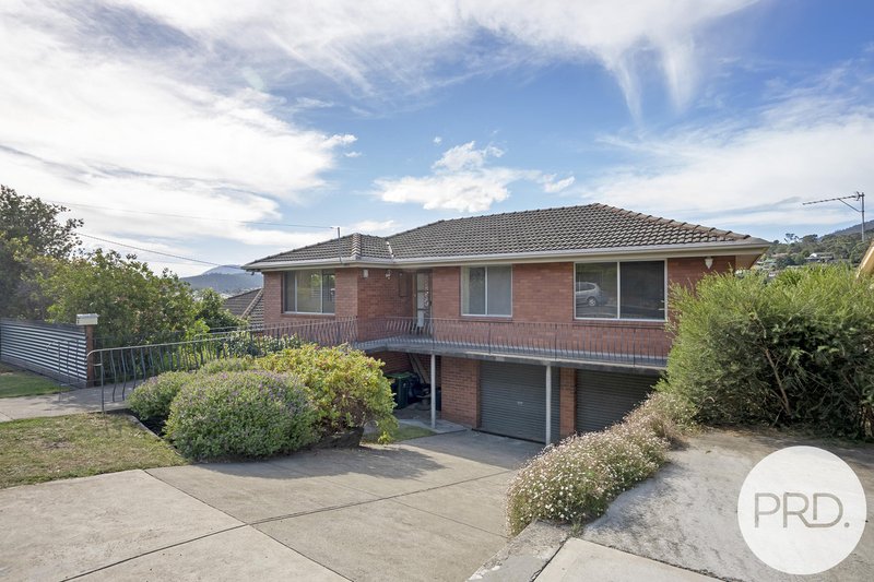 10 St Helens Street, Lindisfarne TAS 7015