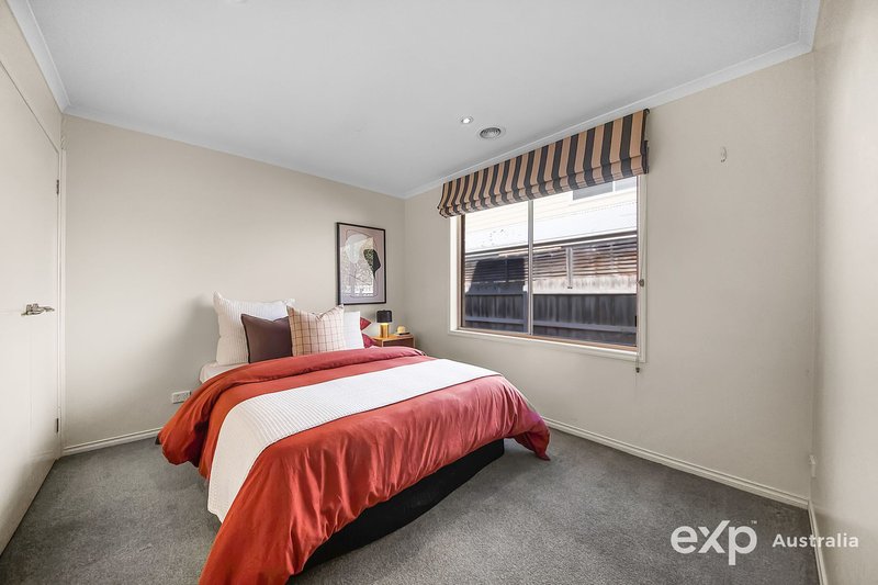 Photo - 10 St James Wood Drive, Tarneit VIC 3029 - Image 8