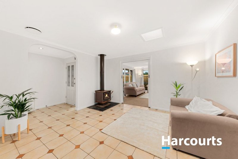 Photo - 10 St Martins Court, Wantirna South VIC 3152 - Image 6