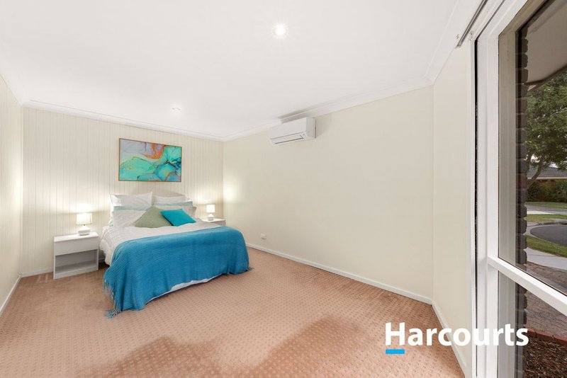 Photo - 10 St Martins Court, Wantirna South VIC 3152 - Image 9