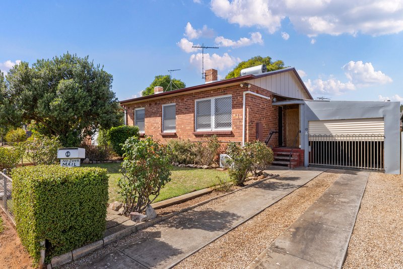 10 Stakes Crescent, Elizabeth Downs SA 5113