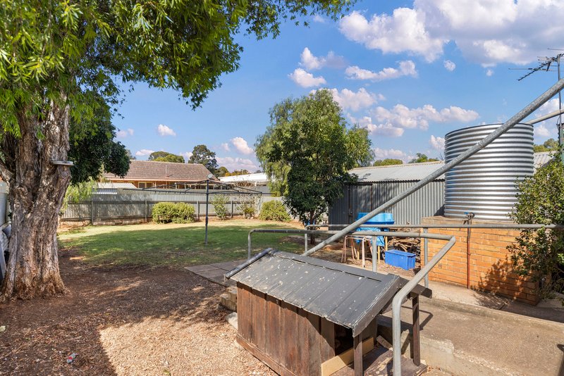 Photo - 10 Stakes Crescent, Elizabeth Downs SA 5113 - Image 16