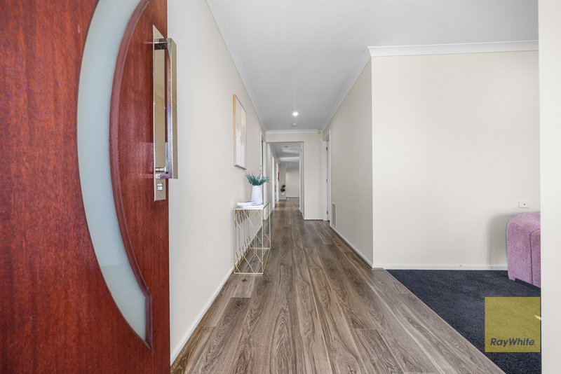 Photo - 10 Stambridge Street, Tarneit VIC 3029 - Image 2