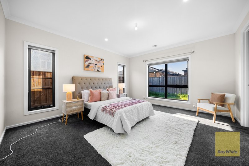 Photo - 10 Stambridge Street, Tarneit VIC 3029 - Image 17