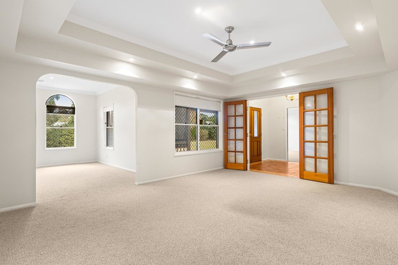 Photo - 10 Stanley Parade, Highfields QLD 4352 - Image 5