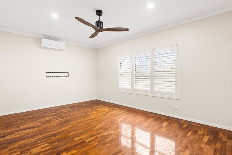Photo - 10 Stanley Parade, Highfields QLD 4352 - Image 8