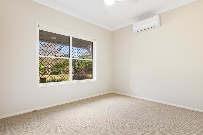 Photo - 10 Stanley Parade, Highfields QLD 4352 - Image 12