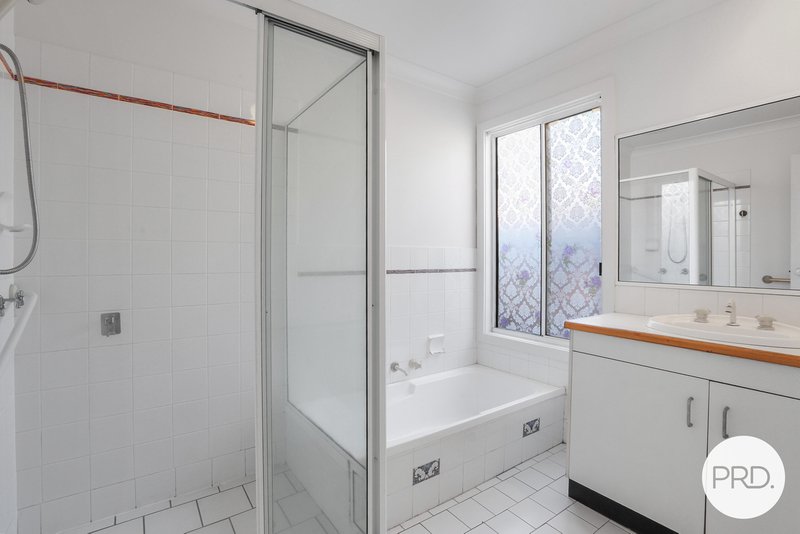 Photo - 10 Stanthorpe Drive, Kanahooka NSW 2530 - Image 7