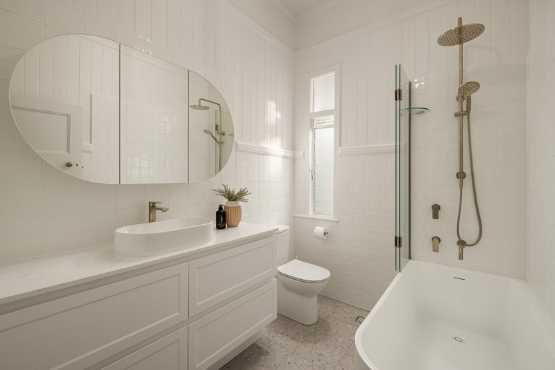 Photo - 10 Stephenson Street, Bardon QLD 4065 - Image 14