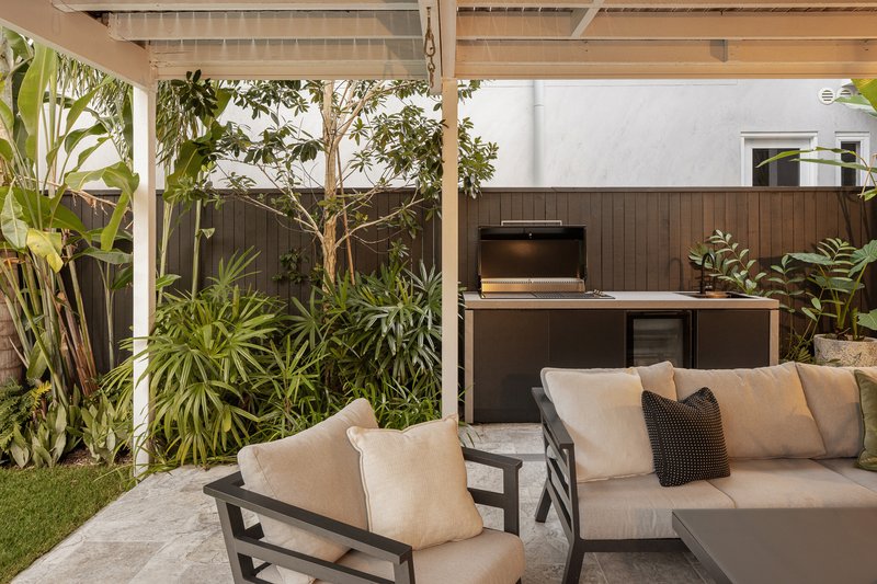 Photo - 10 Stephenson Street, Bardon QLD 4065 - Image 17
