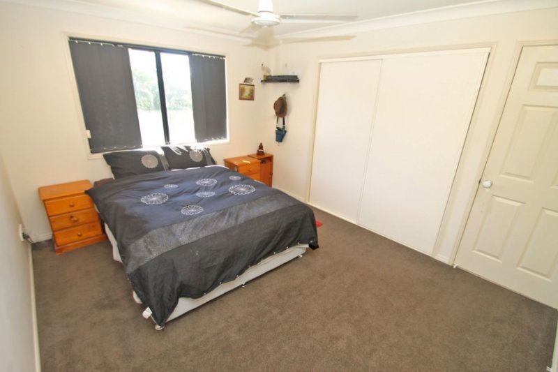 Photo - 10 Stitt Close, Glen Eden QLD 4680 - Image 3