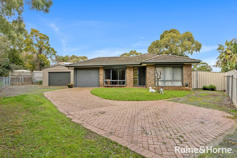 10 Stone Bridge Drive, Onkaparinga Hills SA 5163