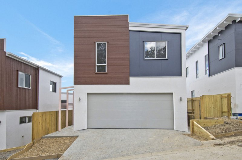 Photo - 10 Stonewood Circuit, Oxenford QLD 4210 - Image 1