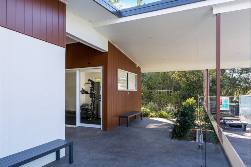 Photo - 10 Stonewood Circuit, Oxenford QLD 4210 - Image 11