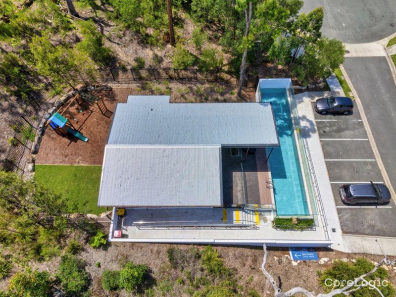 Photo - 10 Stonewood Circuit, Oxenford QLD 4210 - Image 12