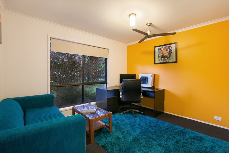 Photo - 10 Stormbridge Court, Daisy Hill QLD 4127 - Image 7