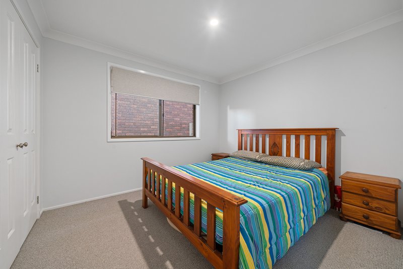 Photo - 10 Stornaway Crescent, Berkeley Vale NSW 2261 - Image 13